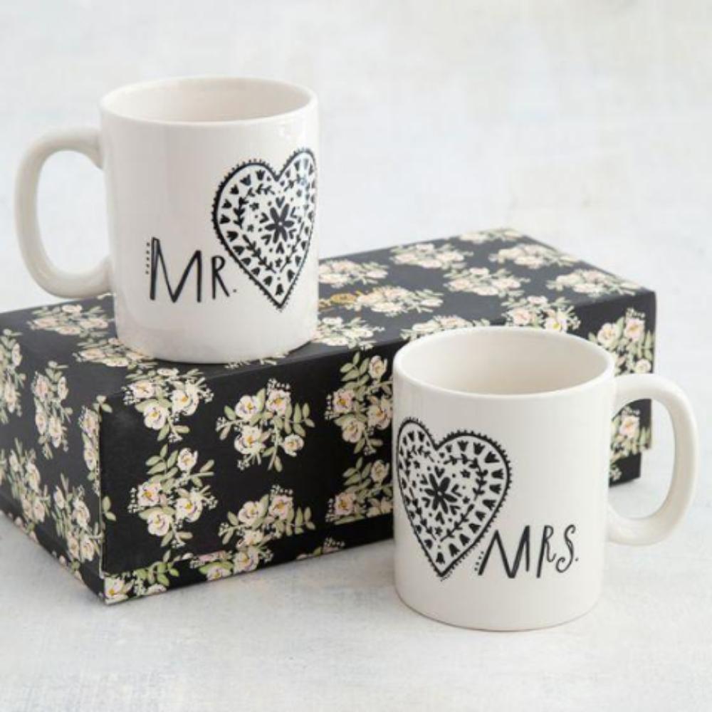 Mr & Mrs Mug Gift Set (2 Mugs)